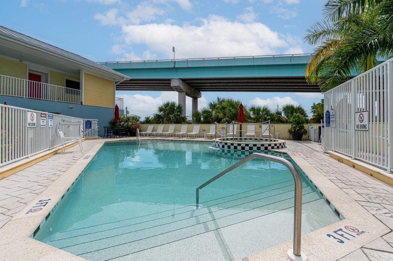 Harbour House At The Inn 310 Fort Myers Beach Exterior photo